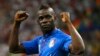 Sundulan Balotelli Buat Italia Menang 2-1 Atas Inggris