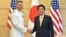 日本首相安倍晋三会见来访的美军印太司令部司令戴维森(路透社2018年6月21日)