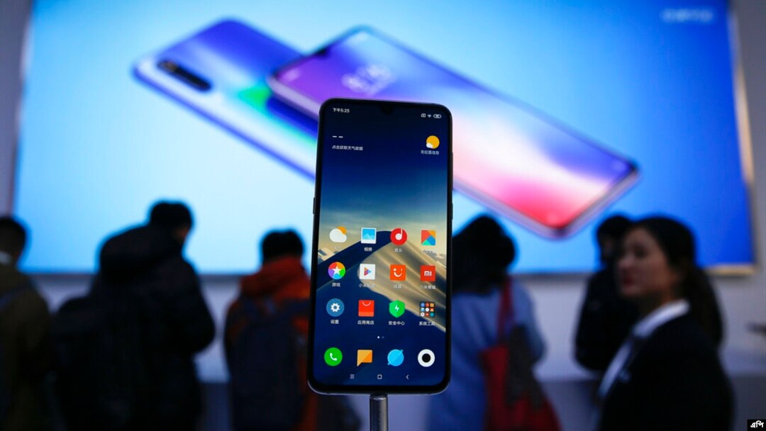 Warga menghadiri peluncuran produk baru Xiaomi pada pameran di Beijing, China (foto: dok). 