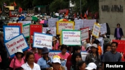 泰国女工在联合国驻曼谷机构外集会庆祝国际妇女节（资料照片）