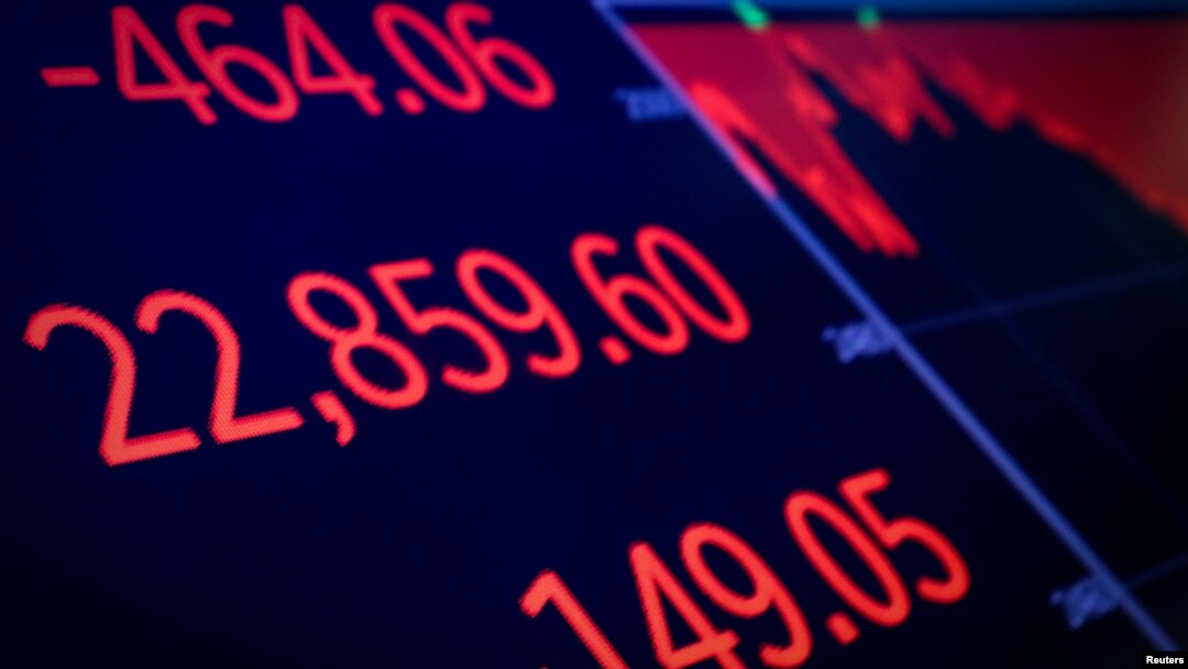 Indeks Dow Jones Industrial Average di New York Stock Exchange (NYSE) hari Kamis (20/12). Semua indeks utama AS turun 16 hingga 26 persen dari tertinggi tahun ini.