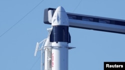 Ракета Falcon 9: подготовка к старту 