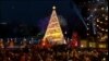 美国总统川普和第一夫人点亮国家圣诞树