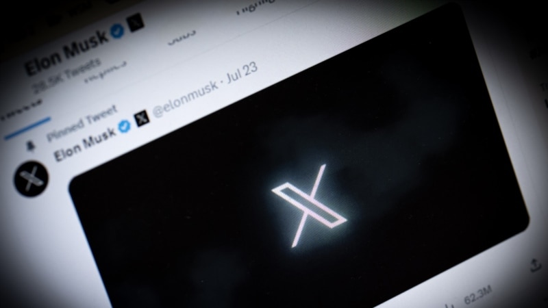 Elon Musk Ungkap Logo Baru X Hitam Putih Gantikan Burung Biru Twitter