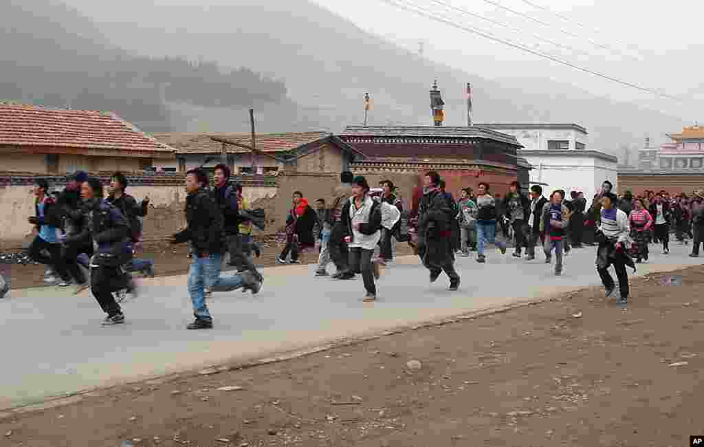 夏河县藏中“4•24“抗议事件