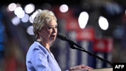 Bivša administratorka Uprave za mala preduzeća Linda McMahon govori tokom posljednjeg dana Republikanske nacionalne konvencije 2024. na Fiserv Forumu u Milwaukeeju, Wisconsin, 18. jula 2024.