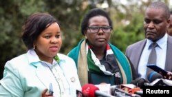 La vice-présidente de l'IEBC, Juliana Cherera, prend la parole lors d'une conférence de presse où elle renie les résultats des élections présidentielles à Nairobi, au Kenya, le 15 août 2022.