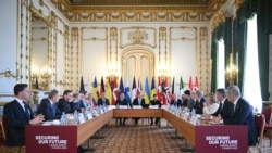 Eurɔpe jamanaw ɲɛmɔgɔw ye ɲɔgɔnye ke Londres, Royaume Uni Ukraine ko la