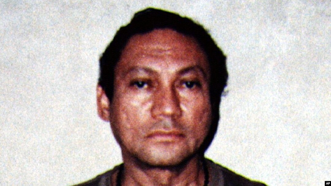 Former Panamanian dictator Manuel Noriega is pictured in this January 4,1990 file photo.