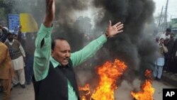 Pakistani Christians rally against the killing of Catholic minister Shahbaz Bhatti in Multan, Pakistan, March 3, 2011.