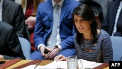 Đại sứ Mỹ Nikki Haley phát biểu sau khi bỏ phiếu ngày 22/12/2017 áp đặt chế tài mới đối với Triều Tiên, hạn chế cung cấp dầu cho Bình Nhưỡng.