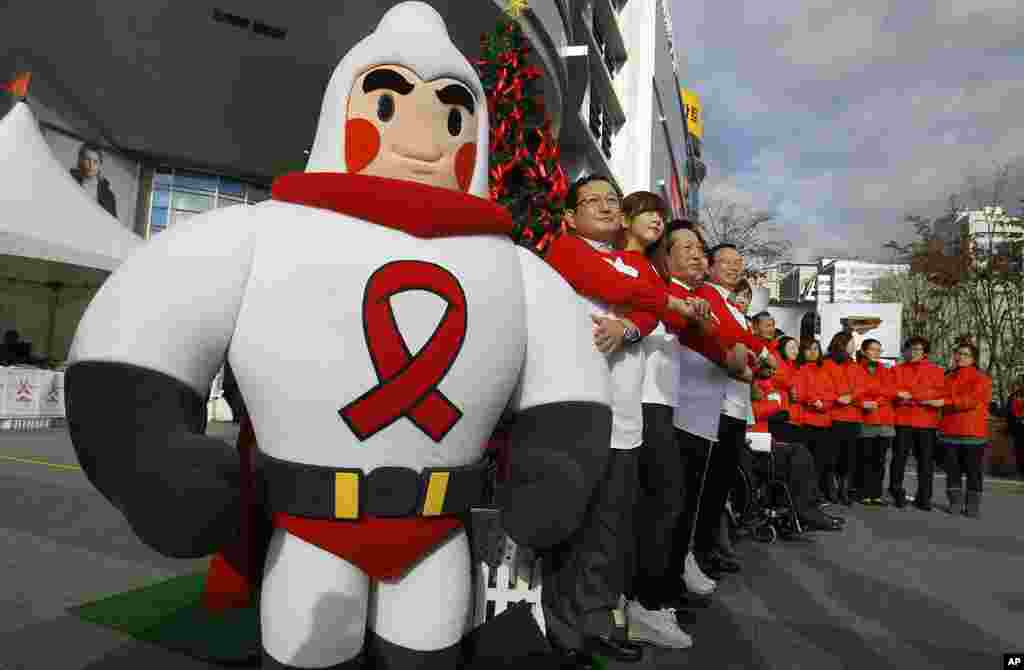 韩国首尔举行防治艾滋病宣传活动。(AP)