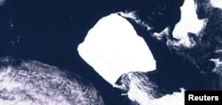 تصویر ماهواره ای از کوه یخ «ای۲۳‌ای»، بزرگترین کوه‌یخ جهان