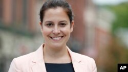 La republicana de Nueva York Elise Stefanik, de 30 años, es la mujer más joven en ser elegida al Congreso.