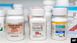 Según los Centros para el Control y Prevención de Enfermedades en EE.UU., la adicción a medicamentos recetados se ha vuelto epidémica.