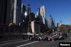 Propalestinski demonstranti blokiraju Brooklynski most. (Foro: REUTERS/Shannon Stapleton)