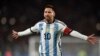 Lionel Messi celebra el primer gol de su equipo contra Ecuador durante un partido de fútbol de clasificación para la Copa Mundial de la FIFA 2026, en el estadio Monumental de Buenos Aires, Argentina, el jueves 7 de septiembre de 2023.