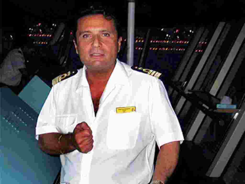 Kapten kapal pesiar Costa Concordia, Francesco Schettino, sebelum kecelakaan (Reuters).