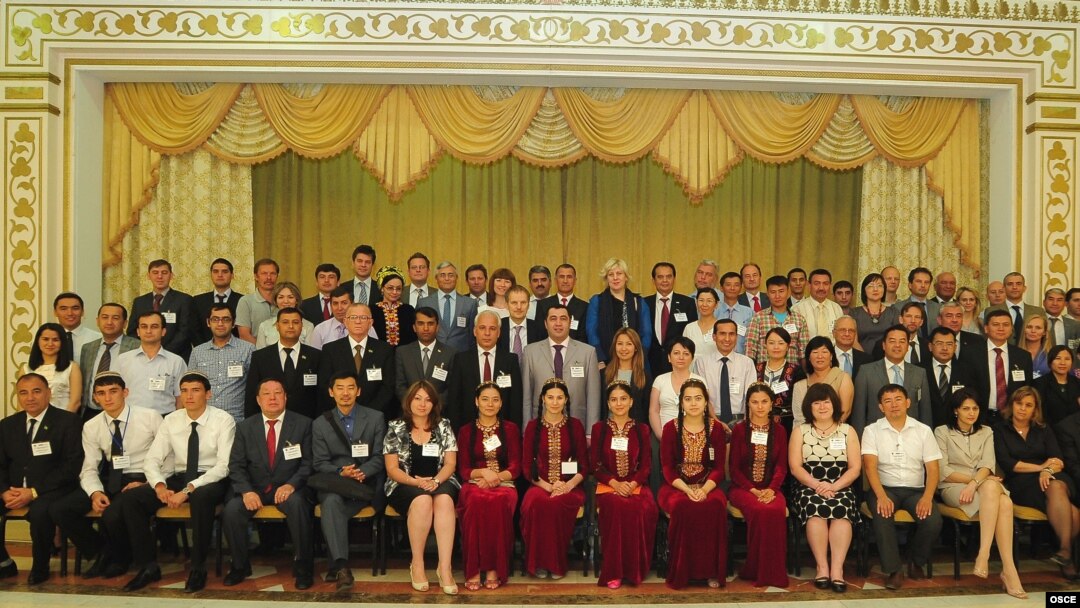 Konferensiya qatnashchilari