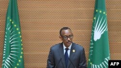 Paul Kagame, président de la République du Rwanda et président en exrcice africaine de Union, prononce un discours au siège de l’Union africaine, à Addis Abeba, Ethiopie, 17 novembre 2018.