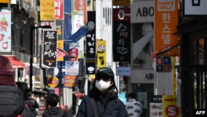 韩国首尔爆发群居新冠病毒感染2100多家夜店被关闭