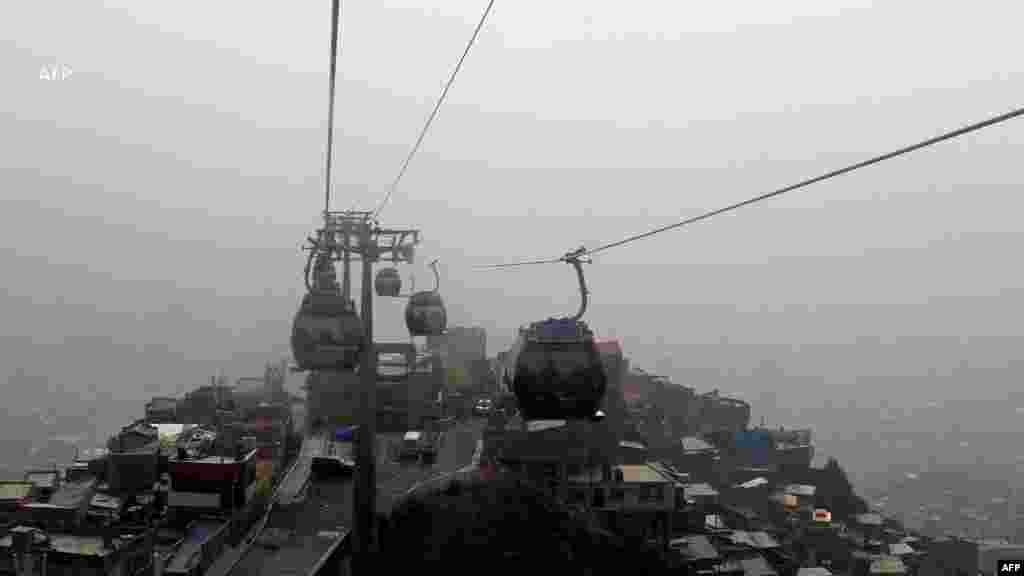  Gran parte de Bolivia está bajo un manto gris de humo. La calidad del aire está en un nivel dañino y muy dañino para grupos sensibles, según los organismos gubernamentales. (AFP) &nbsp; 