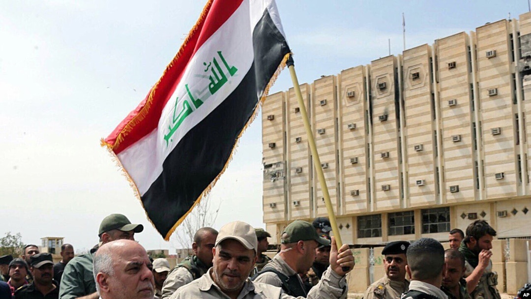 PM Irak Haider al-Abadi mengunjungi Tikrit setelah direbut oleh pasukan Irak (2/4).