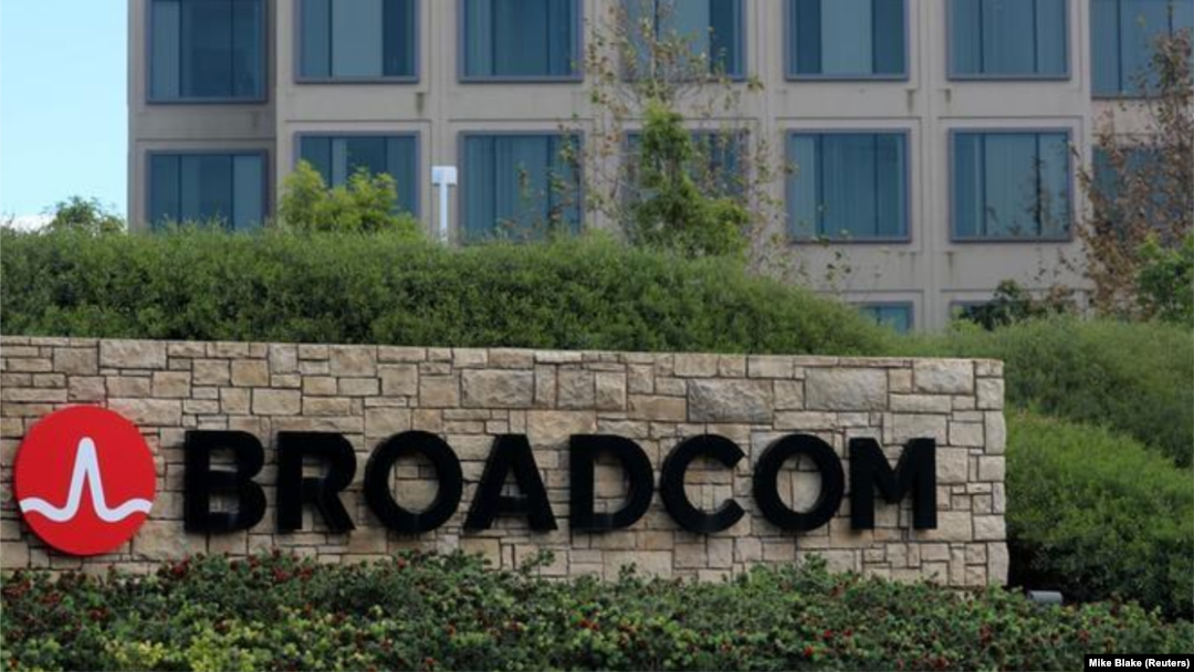  Stock Photo: A sign in front of the campus offices of chipmaker Broadcom Ltd in Irvine, California, United States, November 6, 2017. REUTERS / Mike Blake