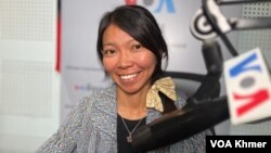 វិទ្យុពេលរាត្រី ៨ កុម្ភៈ៖ បទសម្ភាសន៍ VOA ប្រចាំខែស្តីពី​«ស្រ្តីនិងភាពជា​អ្នកដឹកនាំ» ជាមួយ​កញ្ញា អេង មុយងីម ប្រធាន​ក្រុម​និង​ស្ថាបនិក SheRuns