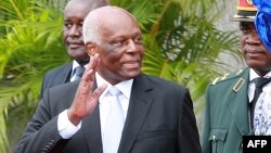 José Eduardo dos Santos, mokonzi ya kala ya Angola, na Luanda 26 septembre 2017.