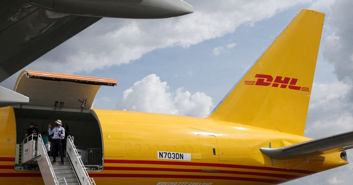 DHL прекратил доставку грузов в Северную Корею, оставив дипломатический канал единственным способом передачи документов