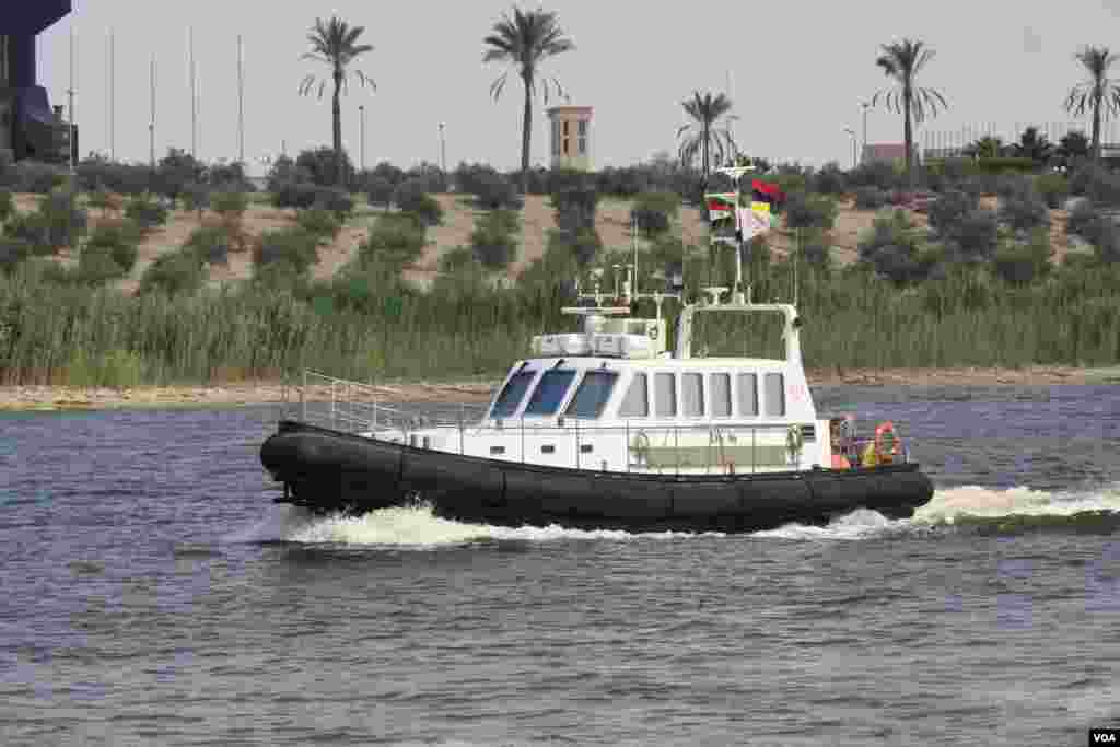 Building the original canal was fraught with problems and was a short-term economic disaster. But last year, Canal authorities reported the waterway's largest annual income of $5.5 billion. (Heather Murdock/VOA)