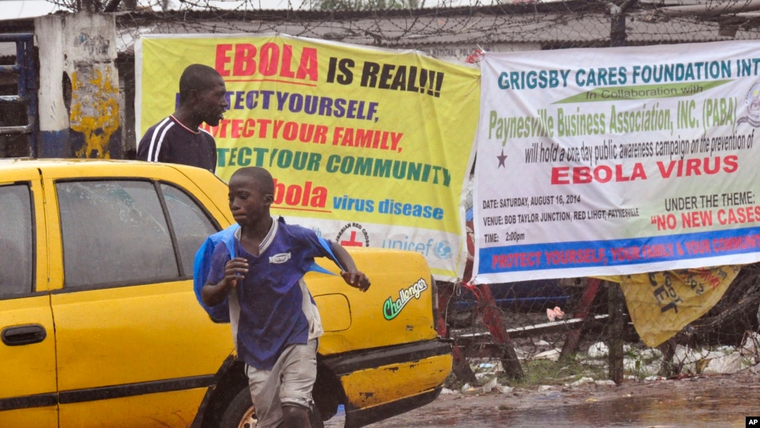 Pamflet peringatan wabah Ebola di kota Monrovia, Liberia (17/8).