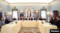 Wezîrê Derve Marco Rubio mêvandarîya danûstandinên di navbera Îsraîl û Libnanê de li Washington dike.