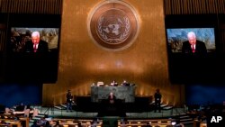 ARCHIVO - El presidente palestino, Mahmoud Abbas, se dirige al 77º período de sesiones de la Asamblea General de las Naciones Unidas el 23 de septiembre de 2022, en la sede de la ONU.