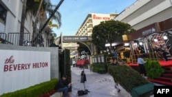 Lokasi penyelenggaraan Golden Globes 2020 di The Beverly Hilton, Beverly Hills, California. (Photo by VALERIE MACON / AFP)