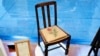 เก้าอี้ไม้ใช้นั่งเขียนนิยาย 'แฮรี่ พอตเตอร์' มีผู้ประมูลไปในราคา 14 ล้านบาท