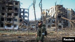 Çekdarekî Çeçenî ku li Mariupol bo Rûsya şer dike