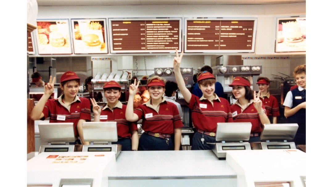The crew at the Pushkin Square McDonald's in Moscow was ready to go on opening day, Jan. 31,1990. (McDonald's photo)