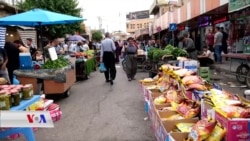 Bazarên Cejna Qurbanê li Helebce, Xizanî Û Hejarî