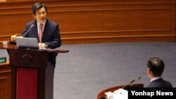 황교안 한국 국무총리가 5일 국회 본 회의장에서 열린 대정부 질문에 출석했다.