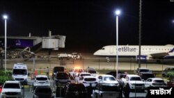 লাস আমেরিকাস ইন্টারন্যাশনাল এয়ারপোর্টে প্রাইভেট জেট দুর্ঘটনায় নয়জন নিহত হয়েছেন। ১৫ই ডিসেম্বর ২০২১। (ছবি- রয়টার্স) 