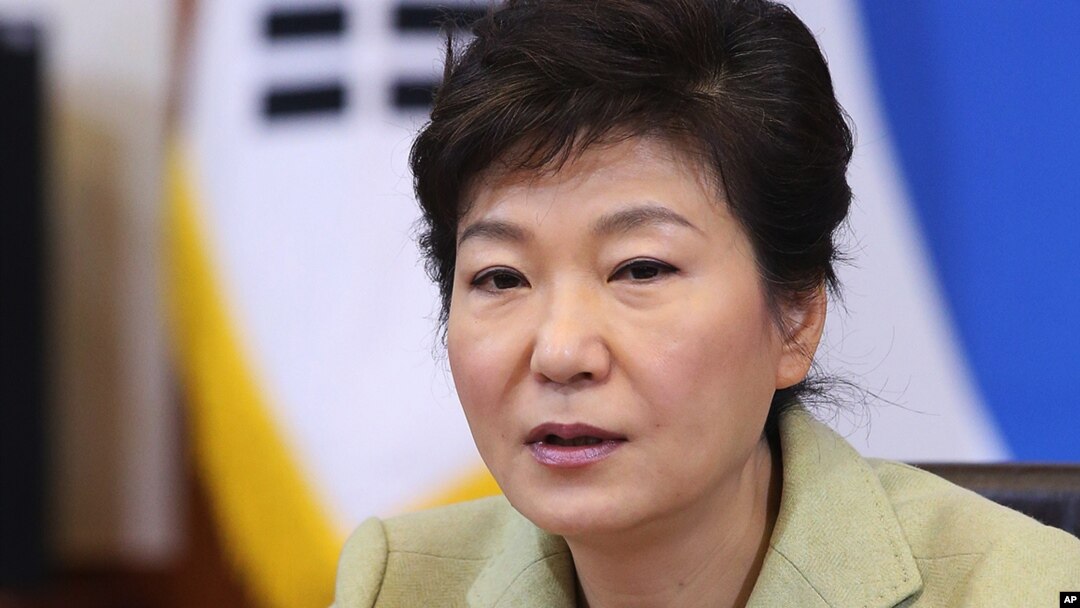 박근혜 한국 대통령이 지난 10일 국무회의에서 발언하고 있다. (자료사진)