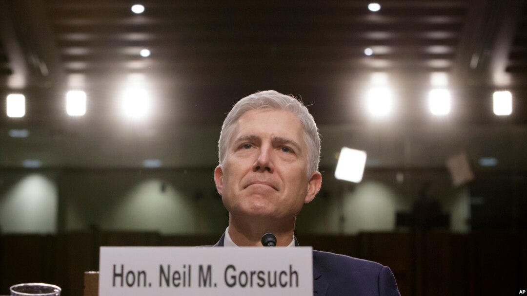 Calon Hakim Agung Neil Gorsuch di Gedung Capitol, Washington, 22 Maret 2017. (AP Photo/J. Scott Applewhite)