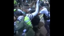 香港民众静默游行抗议国安法