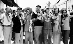 FILE - This Oct. 2, 1978, photo shows the cast of "Gilligan's Island," from left, Russell Johnson, Jim Backus, Natalie Schafer, Alan Hale Jr., Bob Denver, Judith Baldwin replacing original cast member Tina Louise, and Dawn Wells.