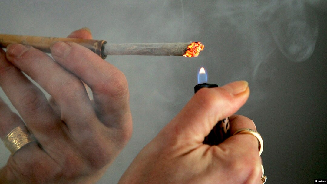 low smoke cigarettes Low-Nicotine Won't Leave Smokers Agitated, Study Finds Low-nicotine cigarettes: misperceptions may not