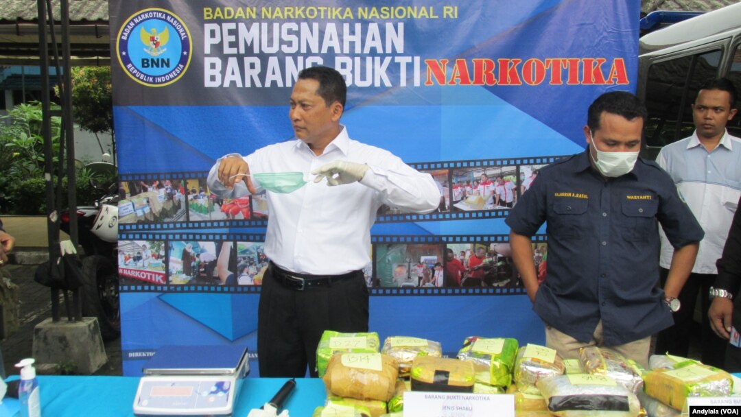 Kepala Badan Narkotika Nasional Komjen Budi Waseso di kompleks kantor BNN Jakarta. (Foto dok:VOA/Andylala)