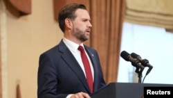 JD 밴스 미국 부통령이 파키스탄에서 열린 미국-이란 간 휴전 협상 결과를 발표하는 기자회견을 하고 있다. 