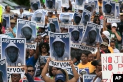Black Lives Matter hareketi 31 Mart 2012'de Florida'nın Sanford kentinde, siyah geç Trayvon Martin'in öldürülmesinin ardından ortaya çıktı ve 13 Temmuz 2023'te 10 yılını doldurdu.
